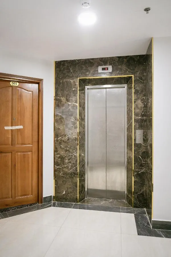 Btw Airport & D1 Center, Fast Wifi & Check-In 24/7 Apartment Ho Chi Minh City