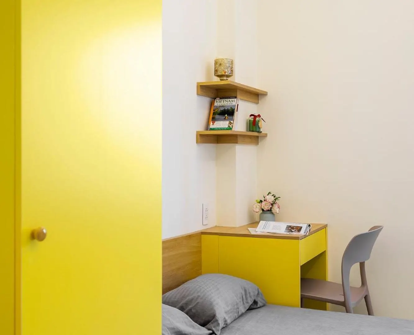 Btw Airport & D1 Center, Fast Wifi & Check-In 24/7 Apartment Ho Chi Minh City 0*,  Vietnam