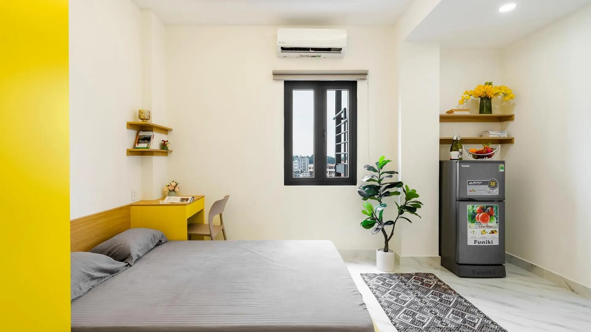 Btw Airport & D1 Center, Fast Wifi & Check-In 24/7 Apartment Ho Chi Minh City 0*,  Vietnam