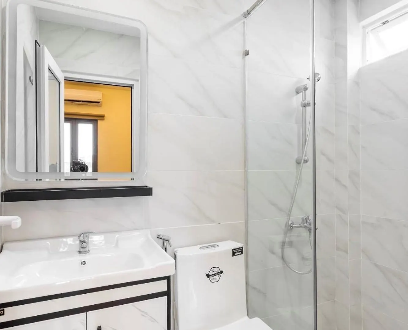 Btw Airport & D1 Center, Fast Wifi & Check-In 24/7 Apartment Ho Chi Minh City